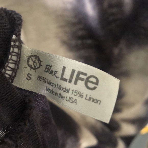 BLUE LIFE Tie Dye Cold Shoulder Tunic - Picture 7 of 8